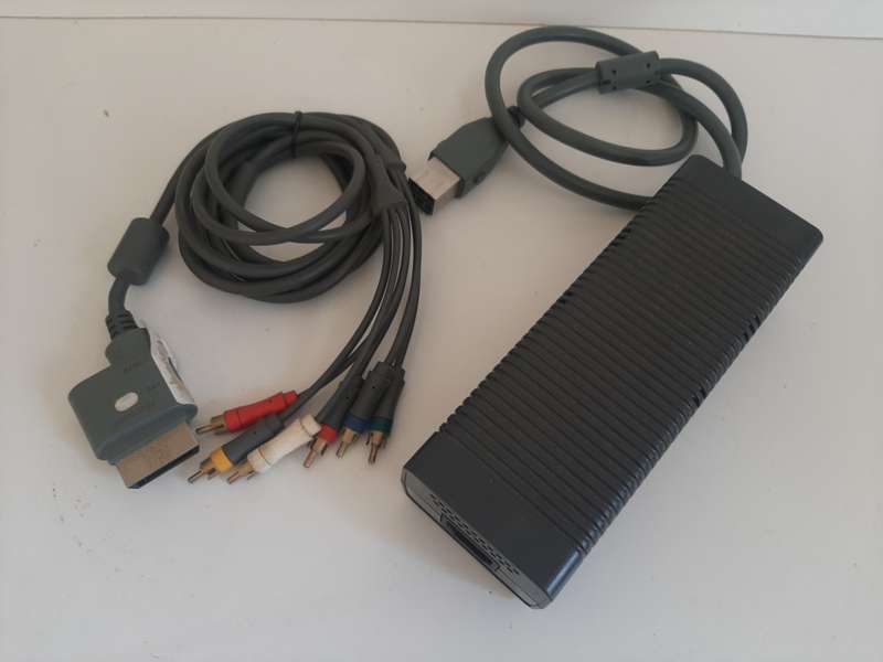 Microsoft 360 power supply and video cable