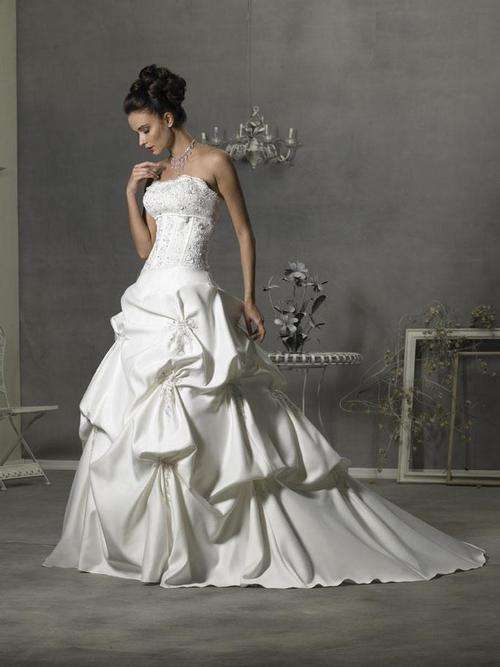 Bride-Zilla Offers Top Designer Custom Made Wedding Dress