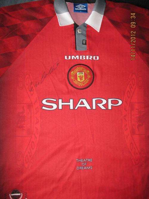 Eric Cantona Signed Man.United Soccer Shirt