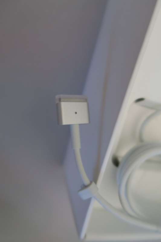 Apple Macbook 45W MagSafe 2 Power Adapter
