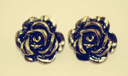 ***True Grace Accessories*** Vintage Style Bronze Rose Stud Earrings
