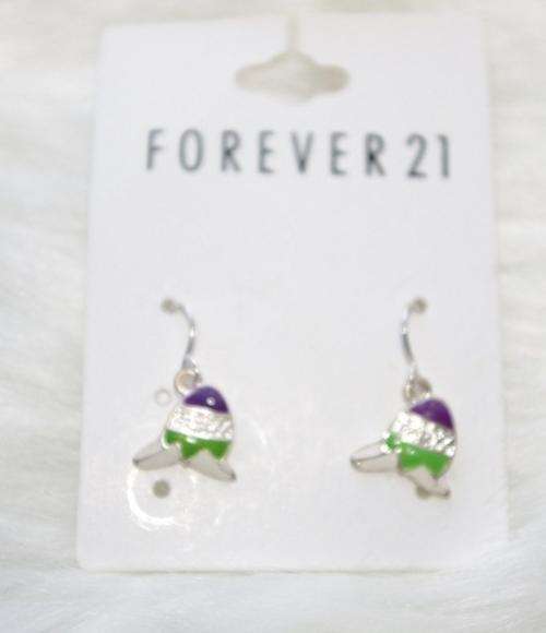 ***True Grace Accessories*** Cute Little Turtle Dangle Earrings