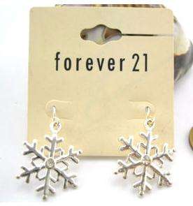 ***True Grace Accessories*** Snowflake Dangle Earrings