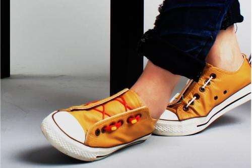SHOE LACES - Red (6 pcs)