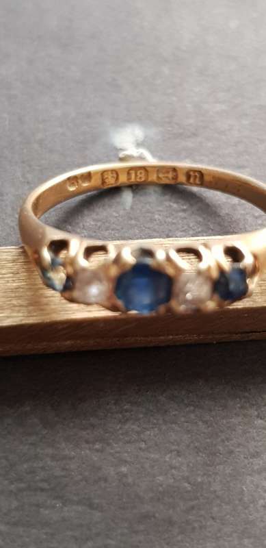 18K GOLD RING SET WITH OLD CUT DIAMONDS & SAPPHIRES