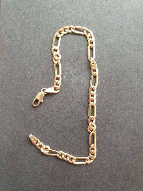9K GOLD BRACELET