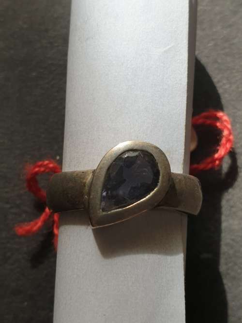 silver ring with a purple heart stones stamp 925