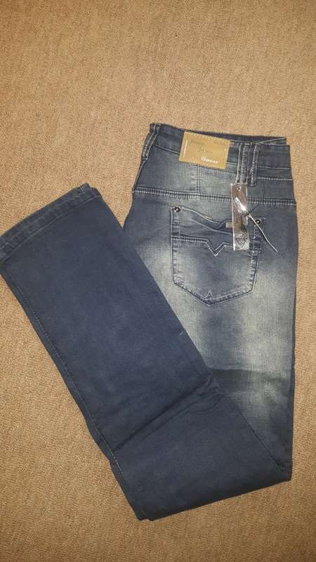 GUESS - Womens Skinny Jeans - W32 - Brand New
