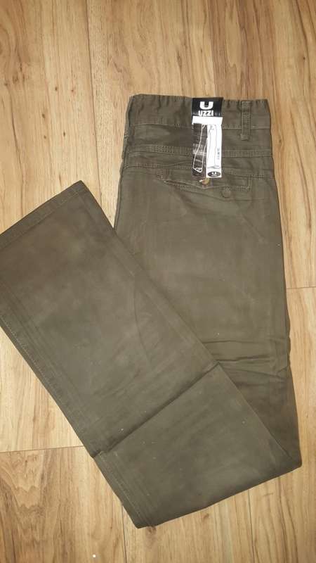 UZZI - Slim Fit - Mens Jeans - W36 - Brand New