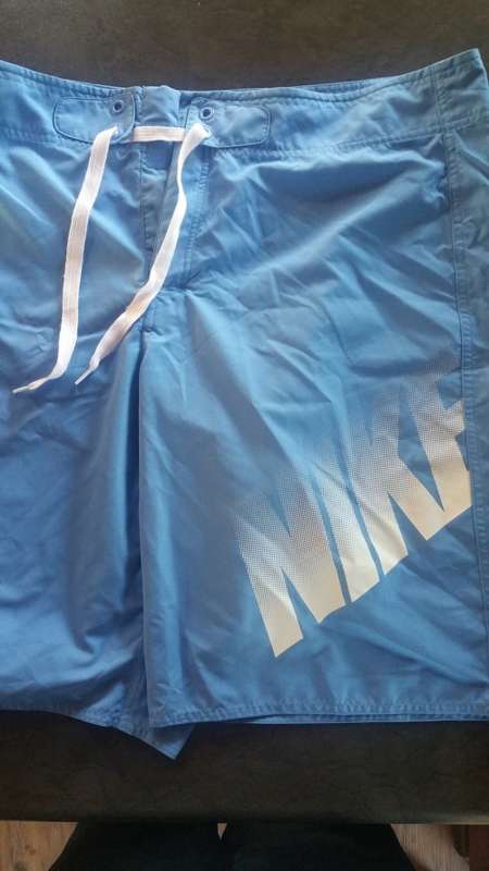 ORIGINAL - NIKE Size34 BOARDSHORTS - Brand New
