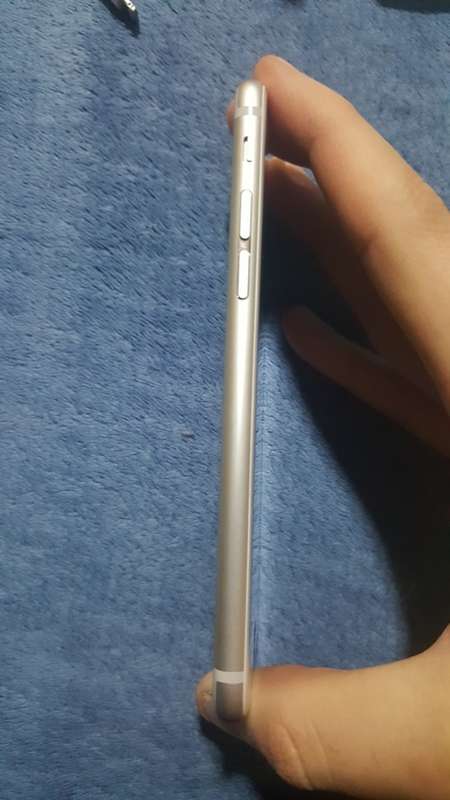 iPhone 6s 16gb Silver - Box - WARRANTY - Free cover