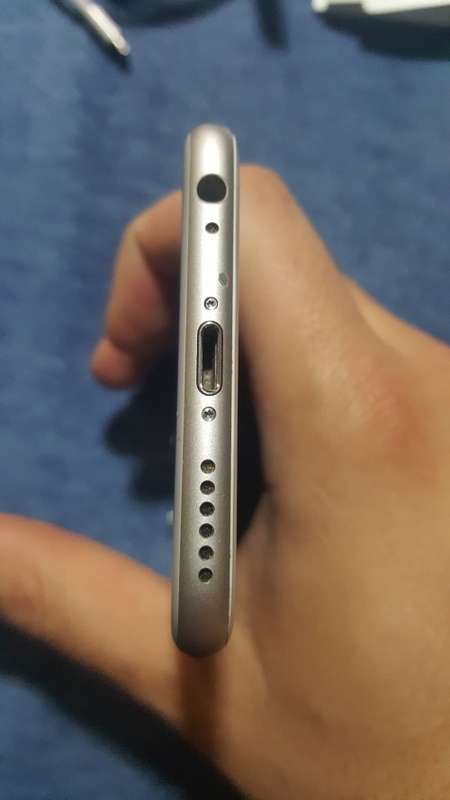 iPhone 6s 16gb Silver - Box - WARRANTY - Free cover