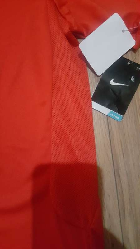 ORIGINAL - NIKE - (DRI-FIT) - Large - Brand New