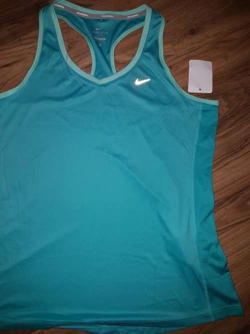 ORIGINAL - Nike - (Dri-Fit) - XL- Brand New - Ladies
