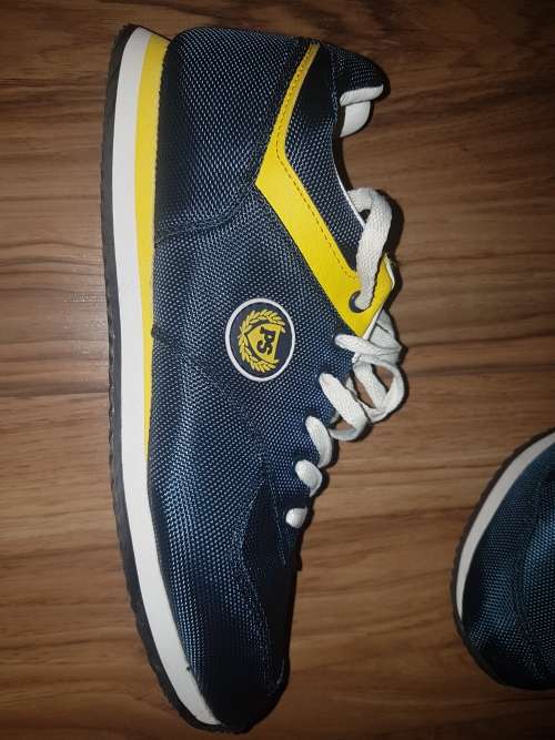 ORIGINAL POLO SPORTS Shoes - SA Size 8 - T201035200803 - Brand New Boxed
