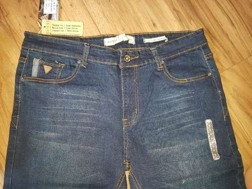 ORIGINAL GUESS JEANS SIZE W38L32 - Brand New (Regular Fit)