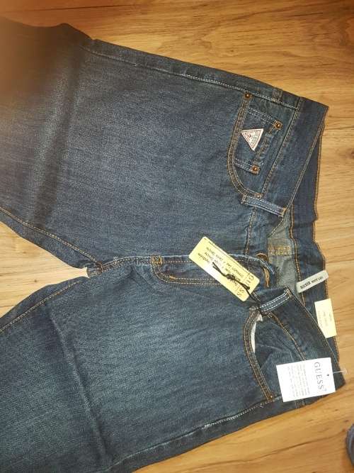 ORIGINAL GUESS JEANS SIZE W32L32 - Brand New (Regular Fit)