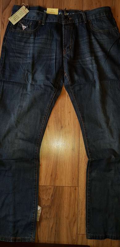 ORIGINAL GUESS JEANS SIZE W32L32 - Brand New (Rocker - Slim Fit)