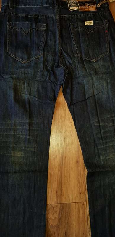 REPLAY Jennon JEANS SIZE 32 - Brand New (Regular Low Waist)