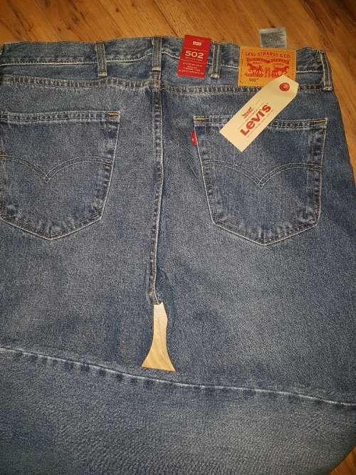 LEVI STRAUSS - 502 - Mens Jeans - Size W38L32 - Brand New - Blue
