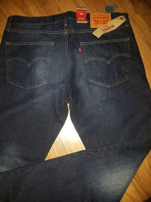LEVI STRAUSS - 502 - Mens Jeans - Size W38L32 - Brand New - Blue