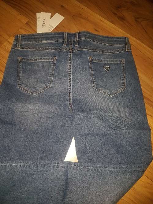 ORIGINAL GUESS JEANS W32L32 - Ladies
