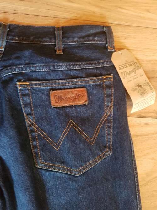 ORIGINAL WRANGLER - Mens Jeans - SIZE 34 - Brand New - Blue