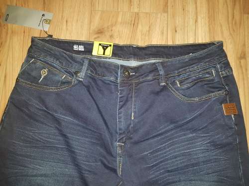 G-Star Raw - Tapered Fit - Mens Jeans - SIZE 32 - Brand New - Blue