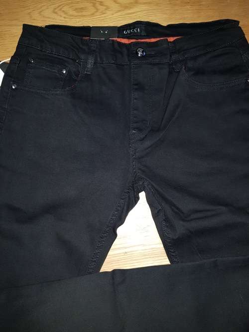 GUCCI JEANS SIZE 34 - Brand New (Slim Fit) - Black