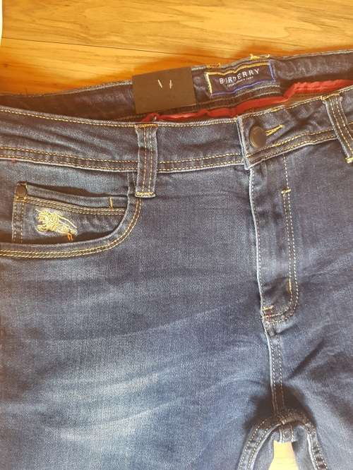 BURBERRY JEANS - TH012# - Mens Jeans - SIZE 34 - Brand New