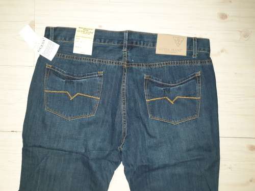 GUESS JEANS - SIZE W36L32 - Brand New - Blue