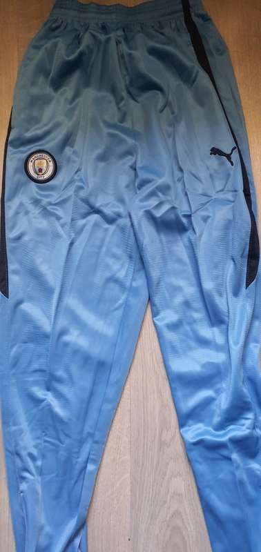 PUMA / MANCHESTER CITY Tracksuit Super Slim Fit - Medium - Brand new - with tags (Light Blue)