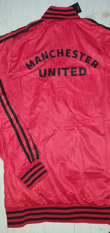ADIDAS/MANCHESTER UNITED Tracksuit Super Slim Fit - Large - Brand new - with tags (Red)