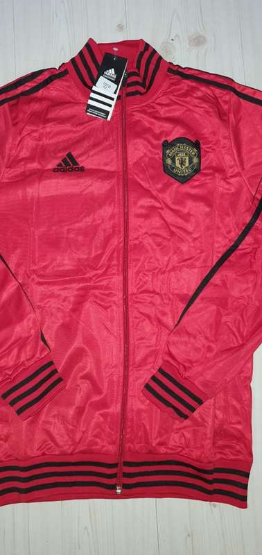 ADIDAS/MANCHESTER UNITED Tracksuit Super Slim Fit - Large - Brand new - with tags (Red)