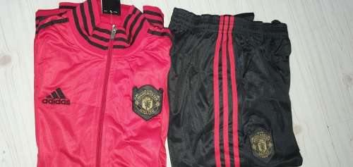 ADIDAS/MANCHESTER UNITED Tracksuit Super Slim Fit - Large - Brand new - with tags (Red)