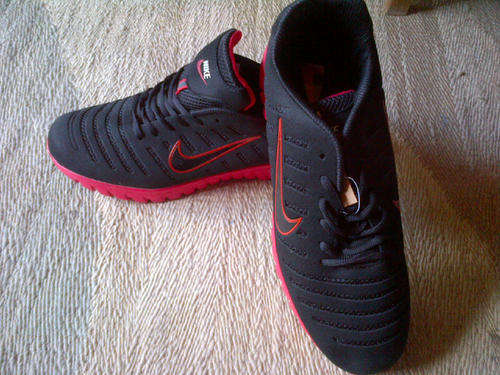 NIKE Shoes US 11 - Brand New