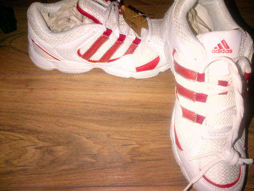 Mens Shoes US 8.5 - Brand New