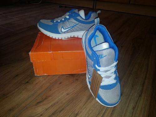 Nike Womens Shoes UK 6 - Brand New