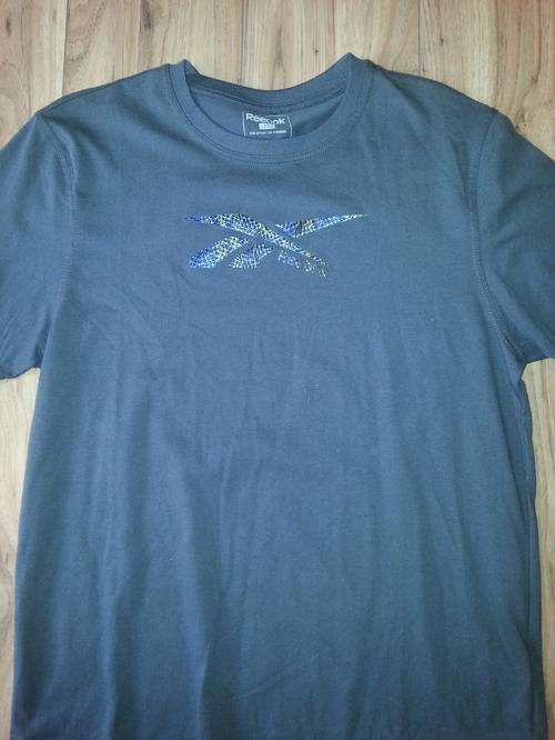 Reebok T-Shirt XL - Brand New