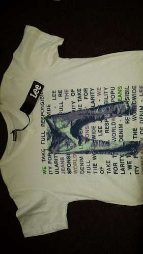 LEE T-Shirt Medium - Brand New