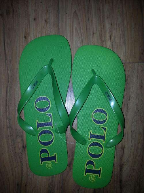 Polo size 8 - Brand New - ORIGINAL