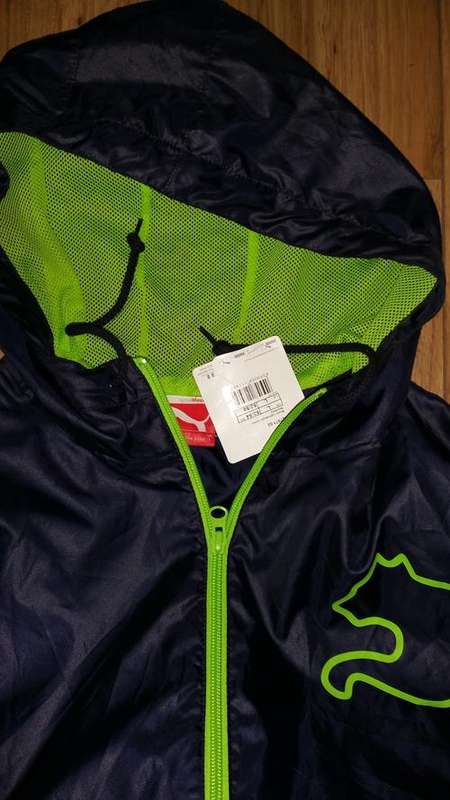 ORIGINAL - PUMA - LARGE (Slim Fit) - Brand New - Light Weight Jacket