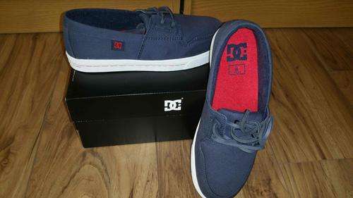 DC - ORIGINAL - SHOES SA SIZE5 - BRAND NEW