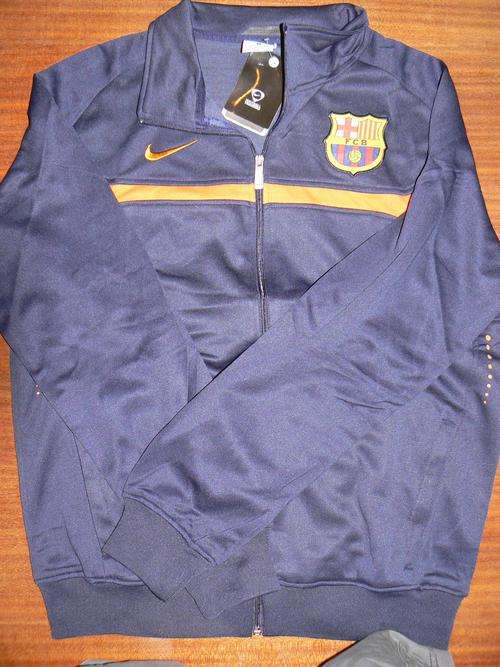 SWEATER - LARGE - BRAND NEW