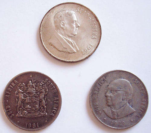 1967A-EF-SILVER+1979&1981 ONE RAND COINS-SEE BELOW