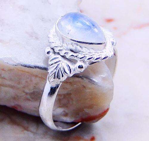 MOONSTONE .925 SILVER RING US Size 5.5 ; (Z12464)