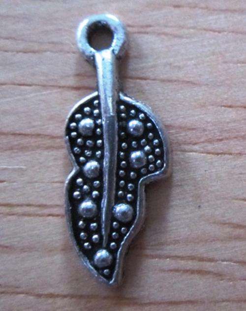 Leaf Charm 20x8mm
