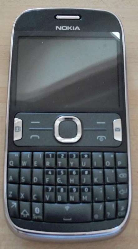 Nokia 302