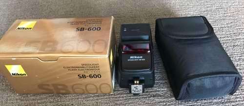 Nikon SB-600 Speedlight