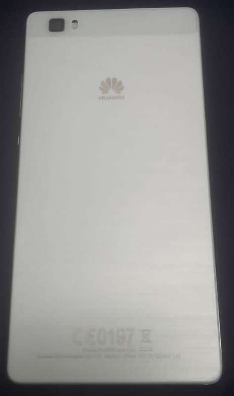 HUAWEI P8 LITE 16GB  + Charger + Tempered glass + Case